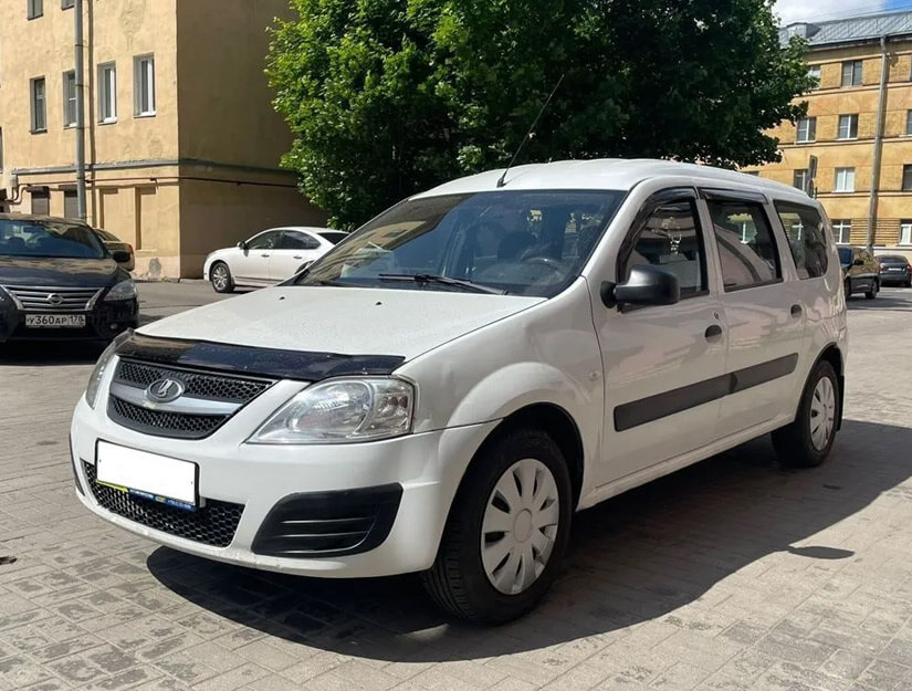 Фото LADA Largus, 2013