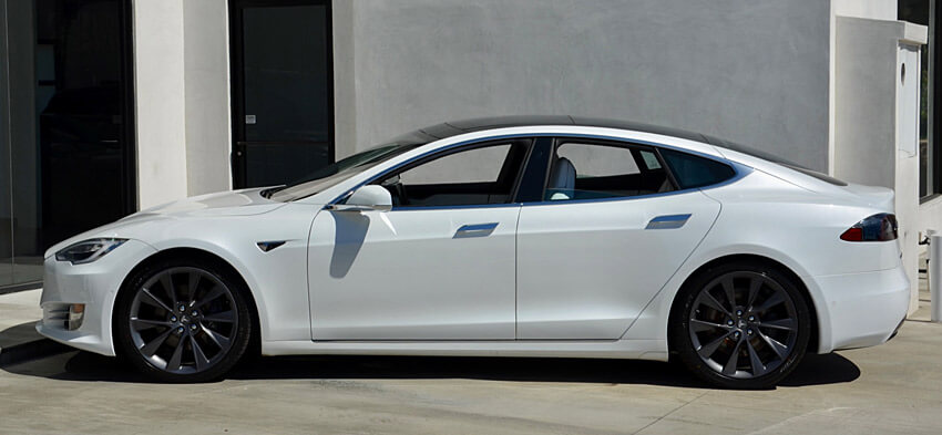 Фото Tesla Model S