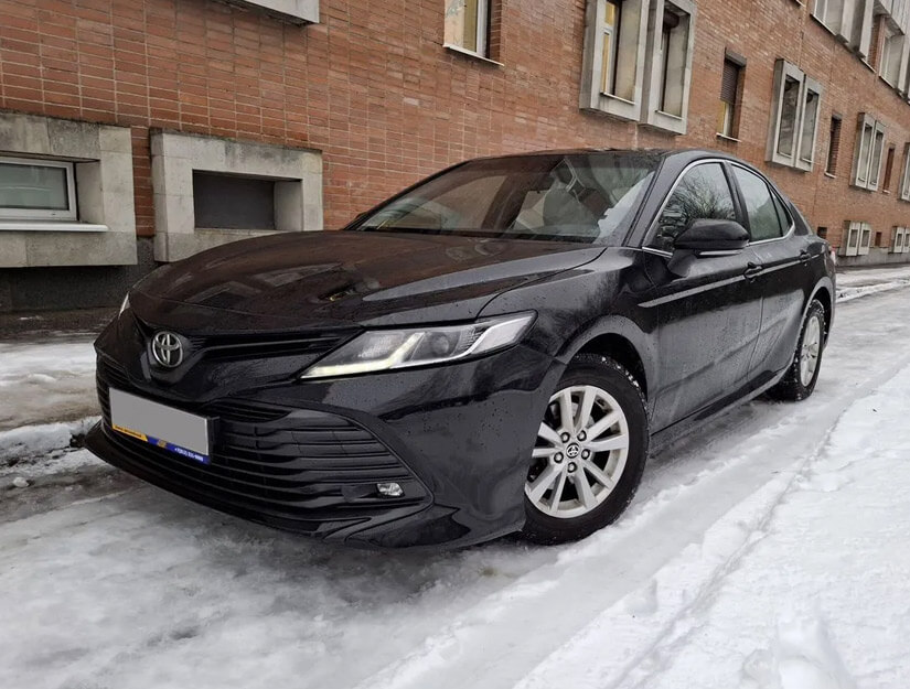 toyota-camry-2020