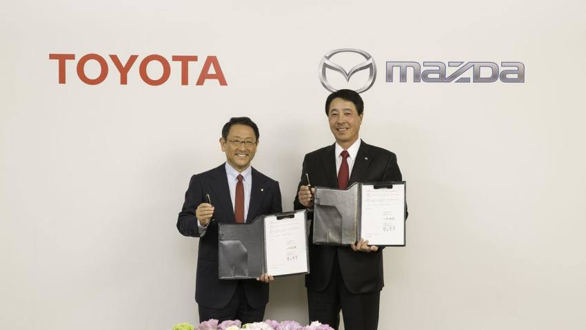 Автопроизводители Toyota и Mazda объединят усилия для работы над автомобилем будущего Автопроизводители Toyota и Mazda объединят усилия